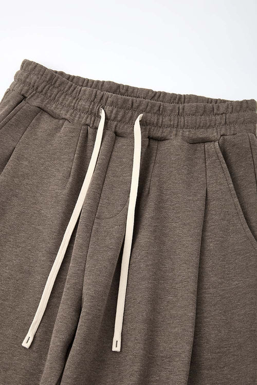 Heavyweight Wide-Leg Trousers in Coffee - waistband detail